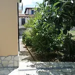 Casa Di Biagio E Maria *