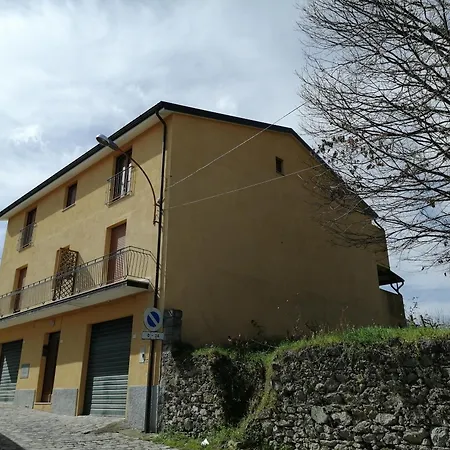 Casa Di Biagio E Maria Hébergement de vacances *