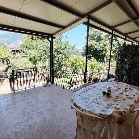 Casa Di Biagio E Maria Треккина