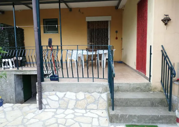 Casa Di Biagio E Maria Nyaraló Trecchina